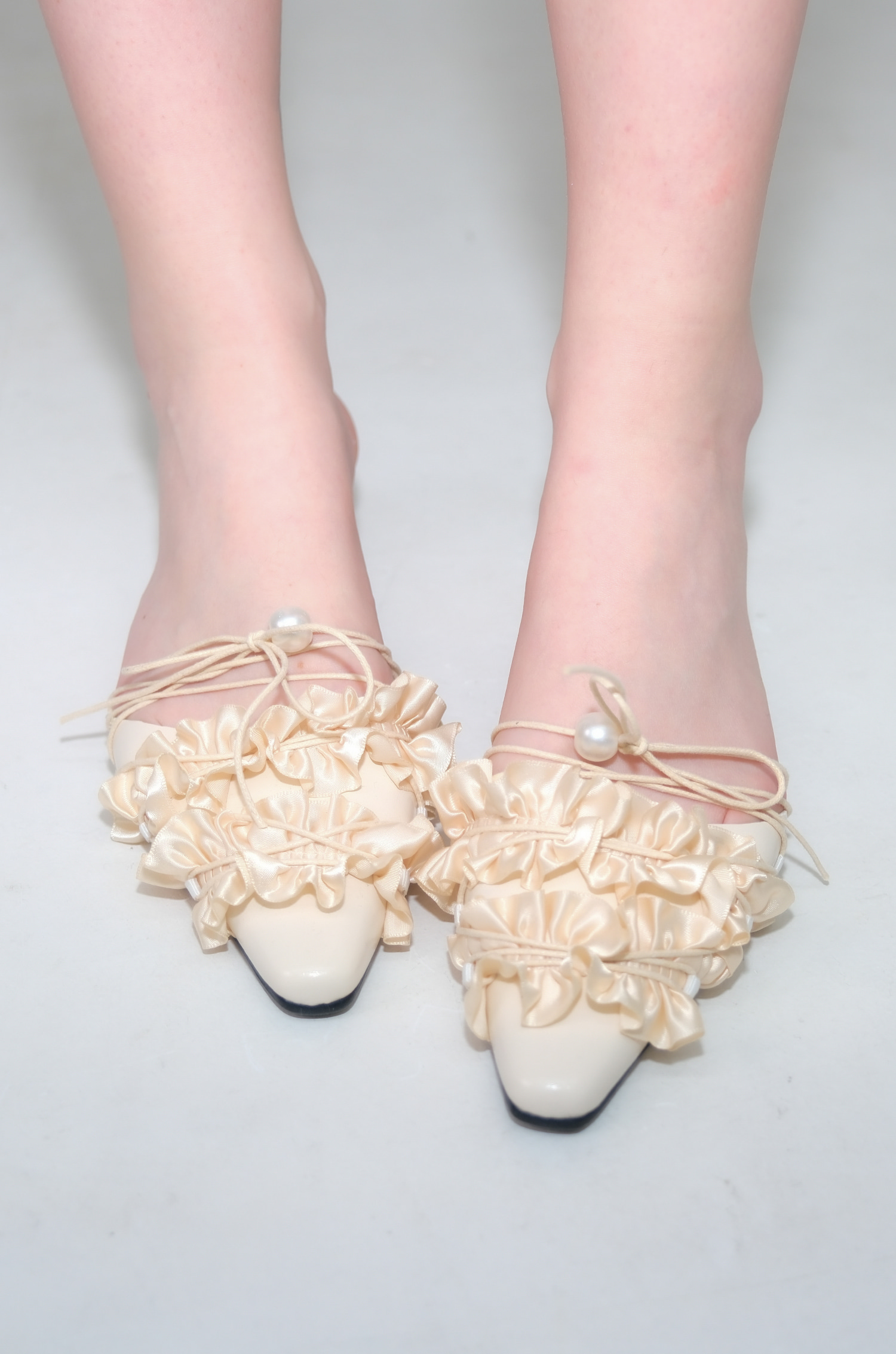 [Pearl custom] Frill lace low slippers* Cream